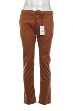 Мъжки панталон Pepe Jeans, Размер M, Цвят Кафяв, Цена 77,00 лв.