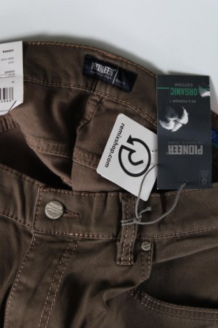 Ανδρικό παντελόνι Pioneer, Μέγεθος XL, Χρώμα Καφέ, Τιμή 35,04 €