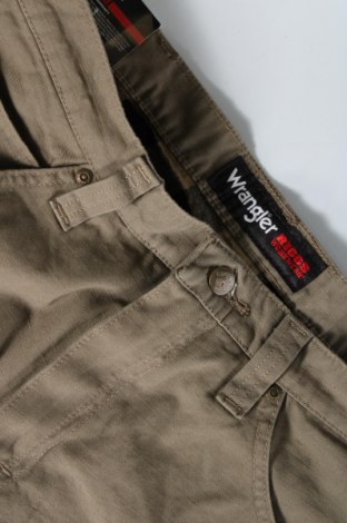 Pantaloni de bărbați Wrangler, Mărime L, Culoare Maro, Preț 460,53 Lei