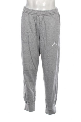 Pantaloni trening de bărbați Air Jordan Nike, Mărime XL, Culoare Gri, Preț 180,92 Lei