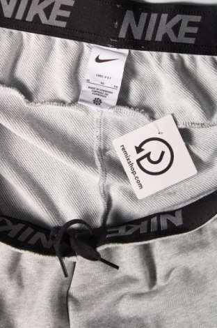 Pantaloni trening de bărbați Nike, Mărime XL, Culoare Gri, Preț 305,92 Lei