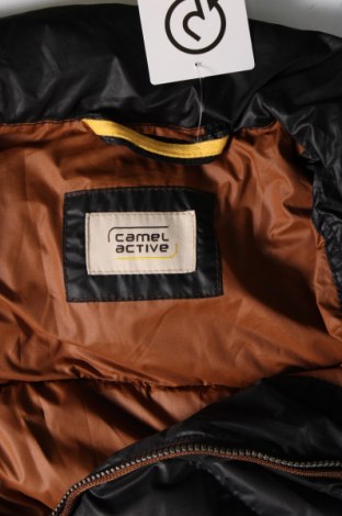 Мъжко яке Camel Active, Размер L, Цвят Черен, Цена 104,55 лв.