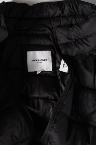 Ανδρικό μπουφάν Jack & Jones, Μέγεθος XL, Χρώμα Μαύρο, Τιμή 23,97 €