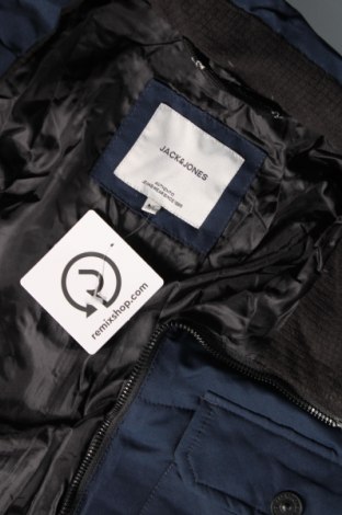 Ανδρικό μπουφάν Jack & Jones, Μέγεθος M, Χρώμα Μπλέ, Τιμή 14,55 €