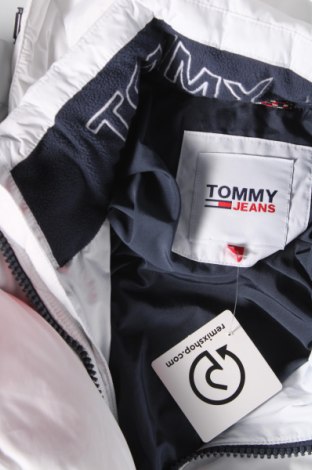 Ανδρικό μπουφάν Tommy Jeans, Μέγεθος XS, Χρώμα Λευκό, Τιμή 68,74 €