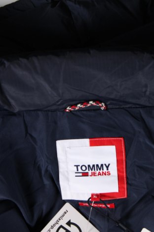 Geacă de bărbati Tommy Jeans, Mărime XL, Culoare Albastru, Preț 1.253,29 Lei