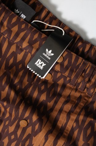 Пола Adidas x Ivy Park, Размер 4XL, Цвят Кафяв, Цена 13,02 лв.