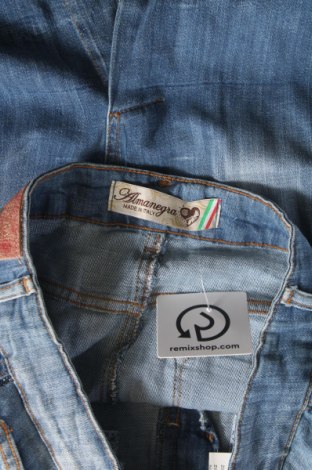 Пола Almanegra Jeans, Размер M, Цвят Син, Цена 19,04 лв.
