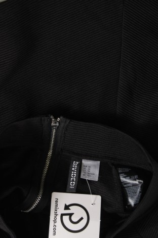 Пола H&M Divided, Размер XS, Цвят Черен, Цена 19,00 лв.
