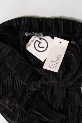 Φούστα Nly Trend, Μέγεθος S, Χρώμα Μαύρο, Τιμή 6,87 €