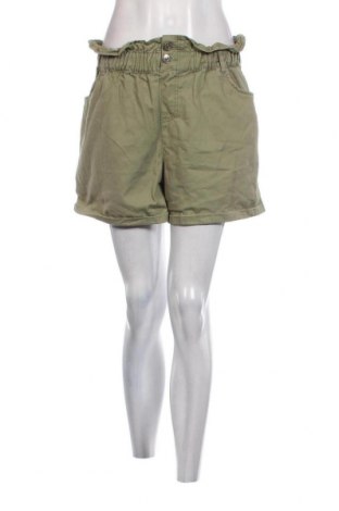 Дамски къс панталон Terranova, Размер M, Цвят Зелен, Цена 11,40 лв.