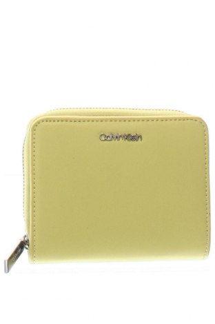 Портмоне Calvin Klein, Цвят Зелен, Цена 108,00 лв.