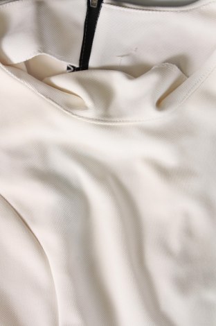 Kleid, Größe M, Farbe Weiß, Preis € 15,67