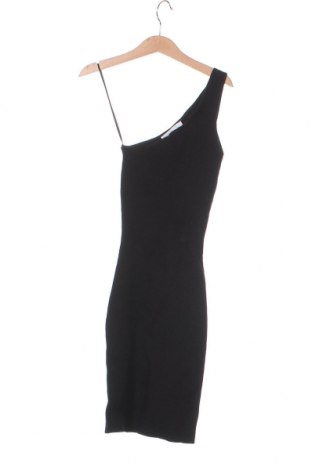 Kleid Bershka, Größe XS, Farbe Schwarz, Preis 15,00 €