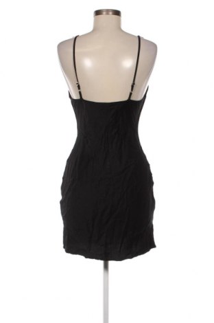 Φόρεμα Bershka, Μέγεθος M, Χρώμα Μαύρο, Τιμή 8,11 €