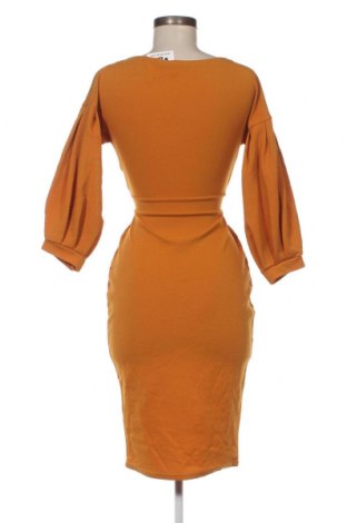 Kleid Boohoo, Größe M, Farbe Gelb, Preis € 20,18