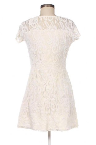 Kleid C&A, Größe M, Farbe Weiß, Preis 8,46 €