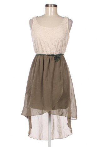 Kleid Charlotte Russe, Größe M, Farbe Mehrfarbig, Preis € 10,25