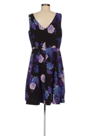 Kleid City Chic, Größe S, Farbe Mehrfarbig, Preis € 20,18