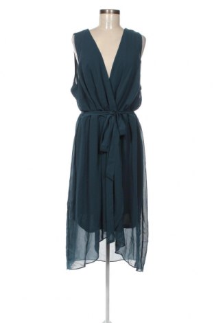 Kleid City Chic, Größe XXL, Farbe Grün, Preis 20,15 €