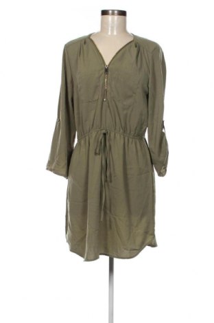 Kleid Colloseum, Größe L, Farbe Grün, Preis € 10,90