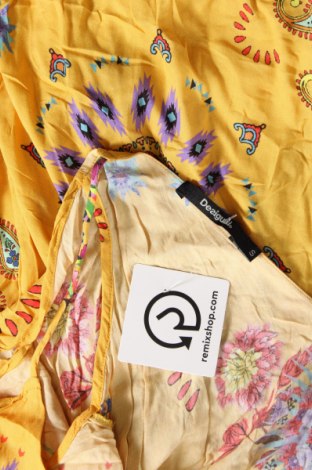 Kleid Desigual, Größe S, Farbe Gelb, Preis 57,06 €