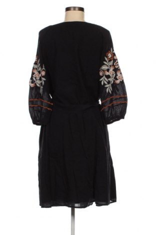 Šaty  Esprit, Velikost M, Barva Černá, Cena  667,00 Kč
