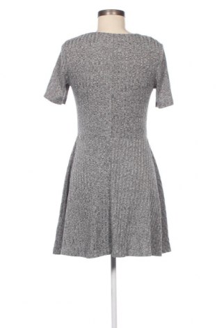 Kleid H&M Divided, Größe M, Farbe Grau, Preis 8,01 €