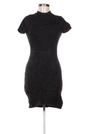 Kleid H&M Divided, Größe S, Farbe Schwarz, Preis 7,67 €