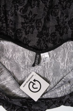 Šaty  H&M Divided, Velikost XS, Barva Vícebarevné, Cena  162,00 Kč