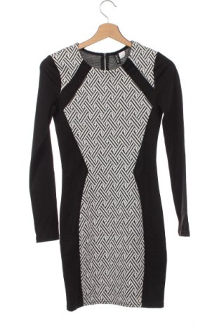 Kleid H&M Divided, Größe S, Farbe Mehrfarbig, Preis 4,44 €
