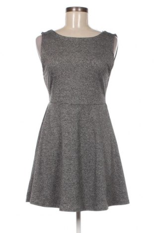 Kleid H&M Divided, Größe M, Farbe Grau, Preis 12,11 €