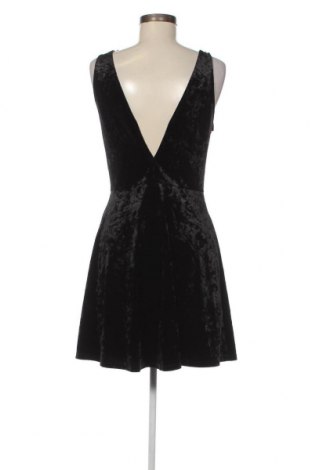 Šaty  H&M Divided, Velikost L, Barva Černá, Cena  185,00 Kč