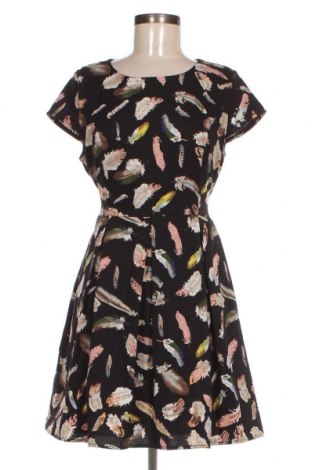 Kleid Mela London, Größe M, Farbe Mehrfarbig, Preis 20,04 €