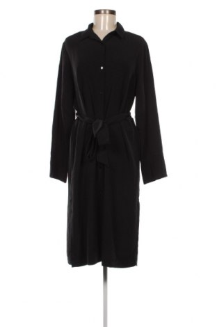 Kleid Monki, Größe M, Farbe Schwarz, Preis 13,73 €