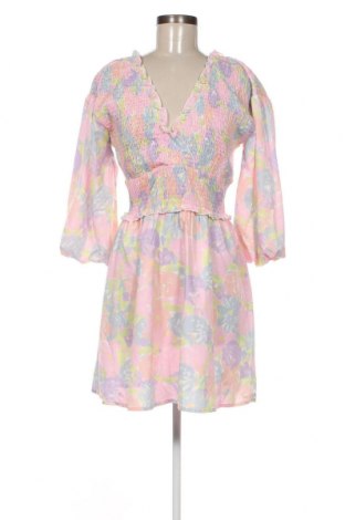 Kleid NA-KD, Größe M, Farbe Mehrfarbig, Preis € 55,67