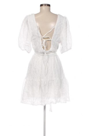 Kleid Nly Trend, Größe L, Farbe Weiß, Preis 9,72 €