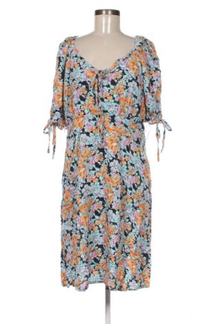 Φόρεμα Pieces, Μέγεθος XXL, Χρώμα Πολύχρωμο, Τιμή 27,17 €