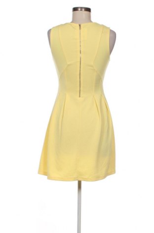Kleid Pimkie, Größe M, Farbe Gelb, Preis 20,18 €