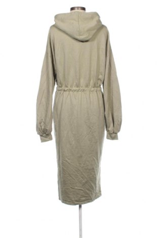 Kleid Pretty Little Thing, Größe M, Farbe Grün, Preis 7,87 €