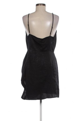 Φόρεμα Pretty Little Thing, Μέγεθος M, Χρώμα Μαύρο, Τιμή 29,94 €