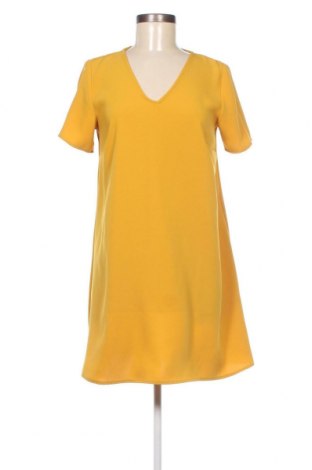 Šaty  Reserved, Velikost M, Barva Žlutá, Cena  223,00 Kč
