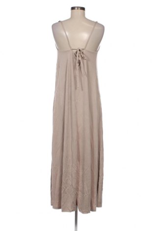 Φόρεμα Reserved, Μέγεθος M, Χρώμα  Μπέζ, Τιμή 17,94 €
