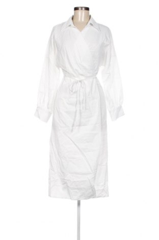 Šaty  SHEIN, Velikost XS, Barva Bílá, Cena  277,00 Kč