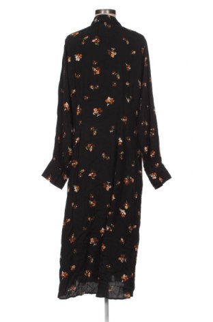 Kleid Selected Femme, Größe L, Farbe Schwarz, Preis € 65,55