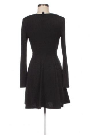 Šaty  She, Veľkosť M, Farba Čierna, Cena  3,95 €