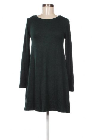 Kleid Stradivarius, Größe S, Farbe Grün, Preis 7,99 €