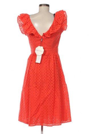 Šaty  Swing, Velikost M, Barva Červená, Cena  2 710,00 Kč