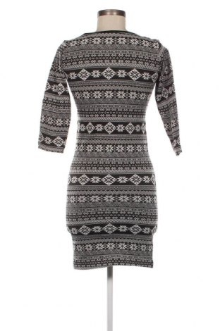 Kleid Terranova, Größe M, Farbe Mehrfarbig, Preis € 6,38