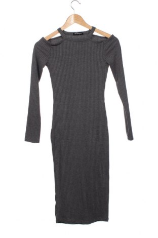 Kleid Terranova, Größe XS, Farbe Grau, Preis 3,03 €